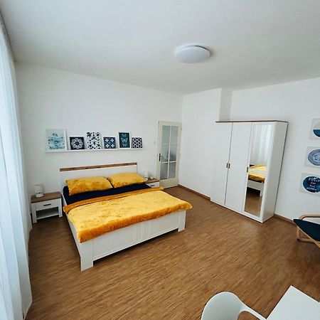 Studio Apartment Bluebell Bratislava Extérieur photo