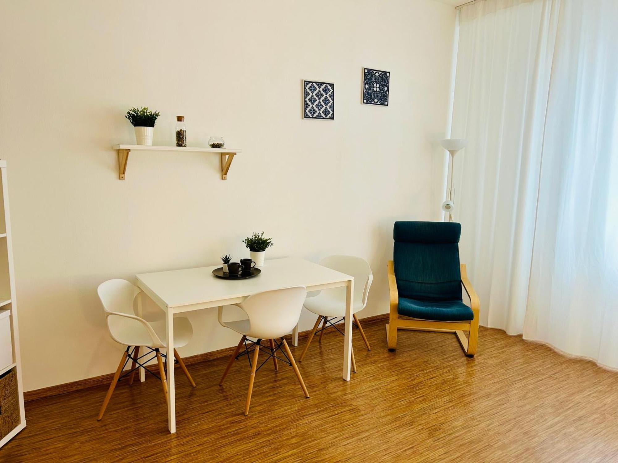 Studio Apartment Bluebell Bratislava Extérieur photo